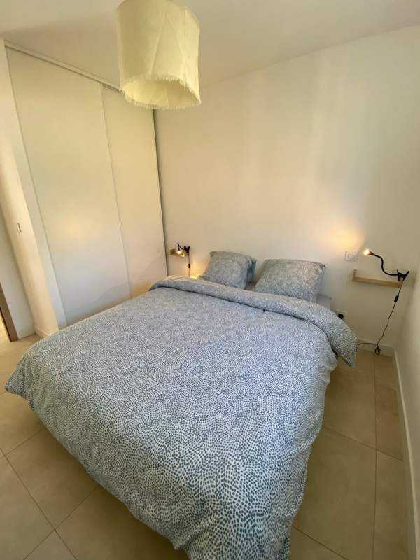 La chambre principale.