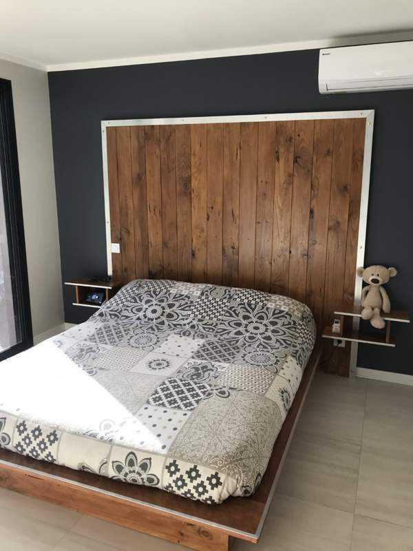 Une chambre.